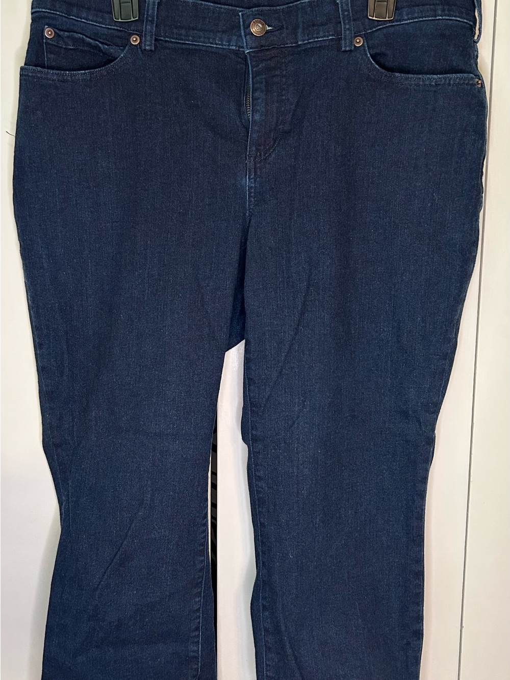 Dark Wash Straight Leg Cropped Jeans